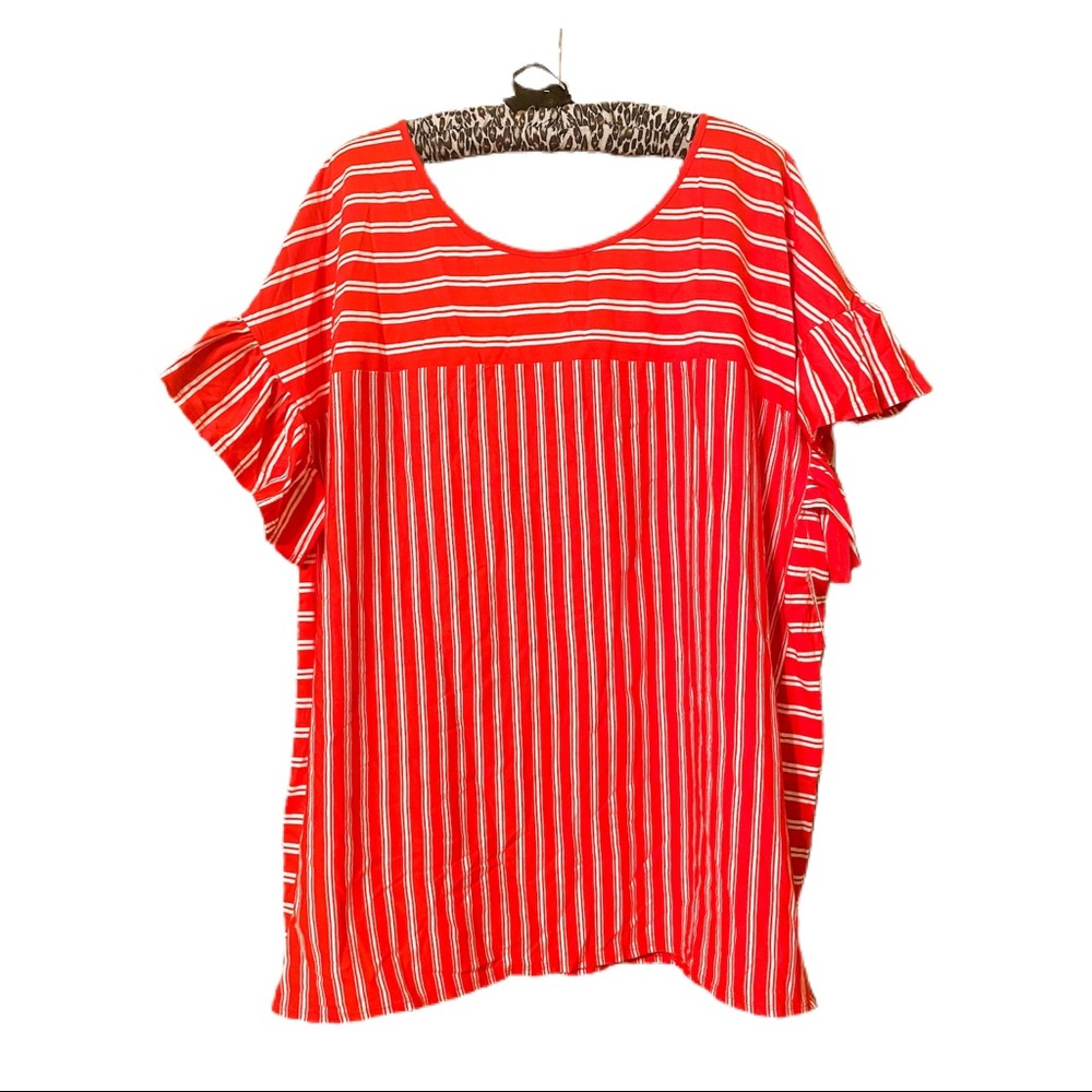 Terra & Sky NWT V-neck, Ruffled Sleeve Size 3x